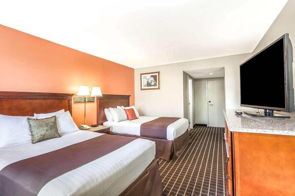 Super 8 By Wyndham * Dandridge